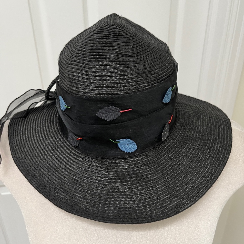 Elegant Black Sun Hat with Leaf Accents